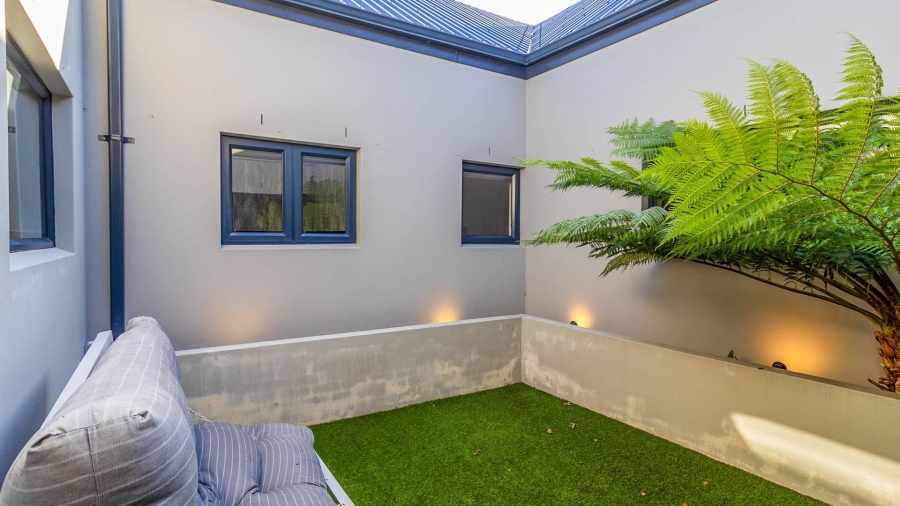9 Bedroom Property for Sale in Onrus Western Cape